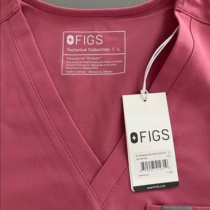 FIGS BREAST CANCER AWARENESS EDITION SCRUB TOP